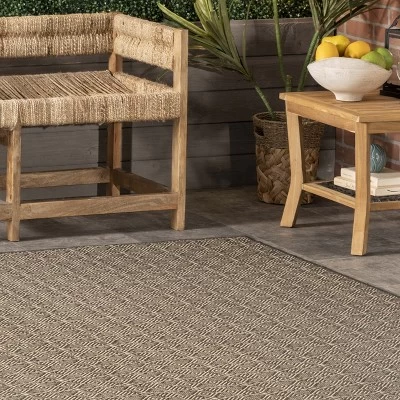NuLOOM Margo Aztec Diamonds Indoor And Outdoor Area Rug 10 NuLOOM Margo Aztec Diamonds Indoor And Outdoor Area Rug - Image 8