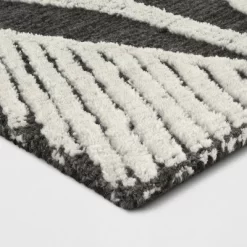 5'x7' Diamond Tufted Area Rug Off White - Threshold™