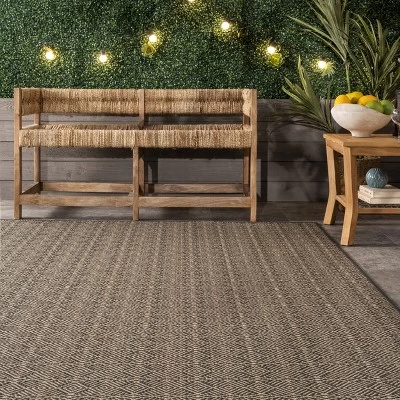 NuLOOM Margo Aztec Diamonds Indoor And Outdoor Area Rug 9 NuLOOM Margo Aztec Diamonds Indoor And Outdoor Area Rug - Image 7