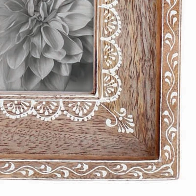 Natural Wood 4 X 6 Inch Henna Pattern Decorative Wood Picture Frame - Foreside Home & Garden 5 Natural Wood 4 X 6 Inch Henna Pattern Decorative Wood Picture Frame - Foreside Home & Garden - Image 3