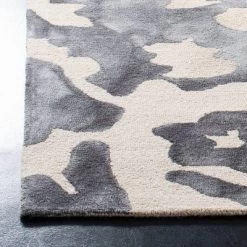 Bardene Rug - Safavieh