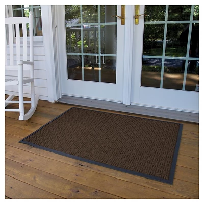 2'x3' Solid Doormat Brown/Black - HomeTrax 3 2'x3' Solid Doormat Brown/Black - HomeTrax