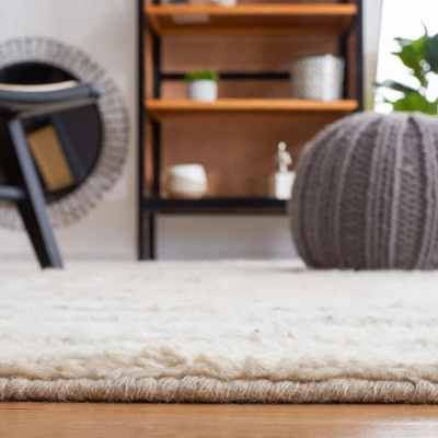 Casablanca CSB541 Hand Knotted Area Rug - Safavieh 4 Casablanca CSB541 Hand Knotted Area Rug - Safavieh - Image 2