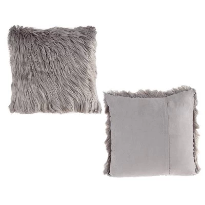 18"x18" Himalayan Faux Fur Square Throw Pillow - Hastings Home 4 18"x18" Himalayan Faux Fur Square Throw Pillow - Hastings Home - Image 2