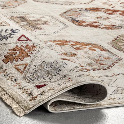 NuLOOM Astrid Traditional Motif Fringe Area Rug 5 NuLOOM Astrid Traditional Motif Fringe Area Rug - Image 3